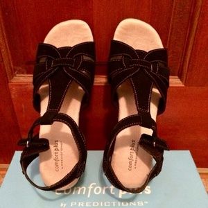 NEW Comfort Plus Black Strap Sandals 8W